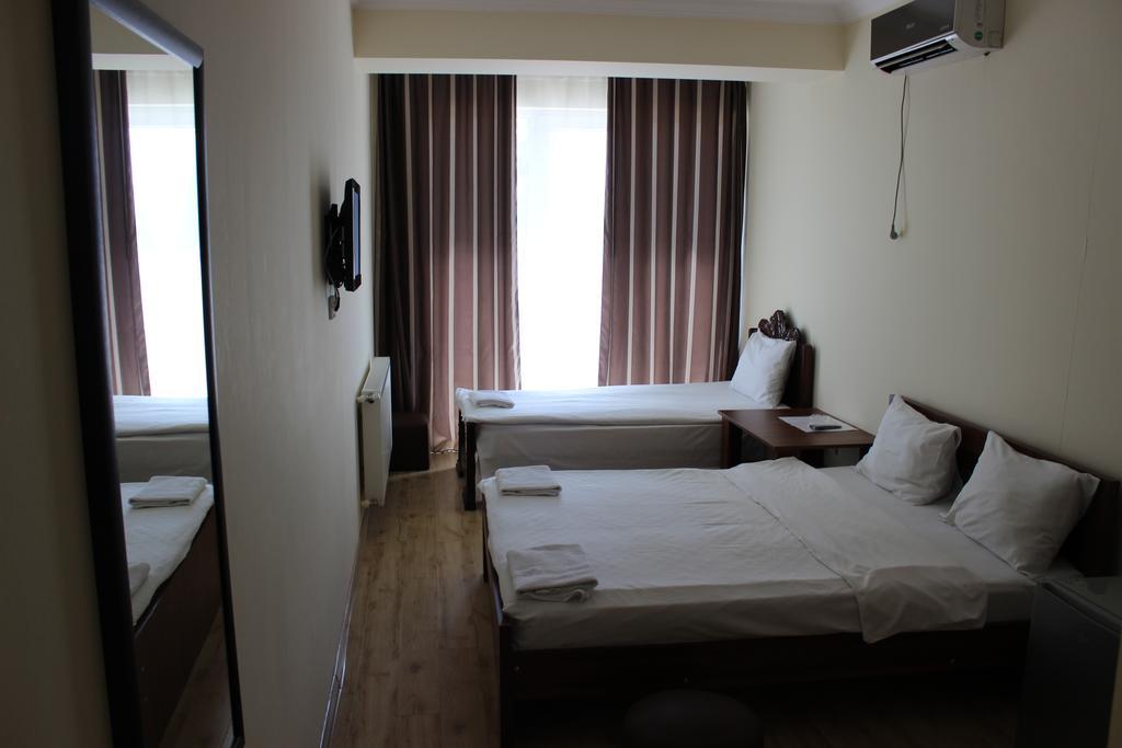 Hotel Nina Tiflis Exterior foto